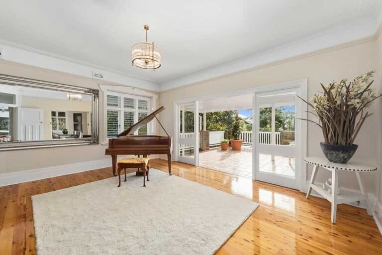 Sydney home real estate photo by Cozmocom