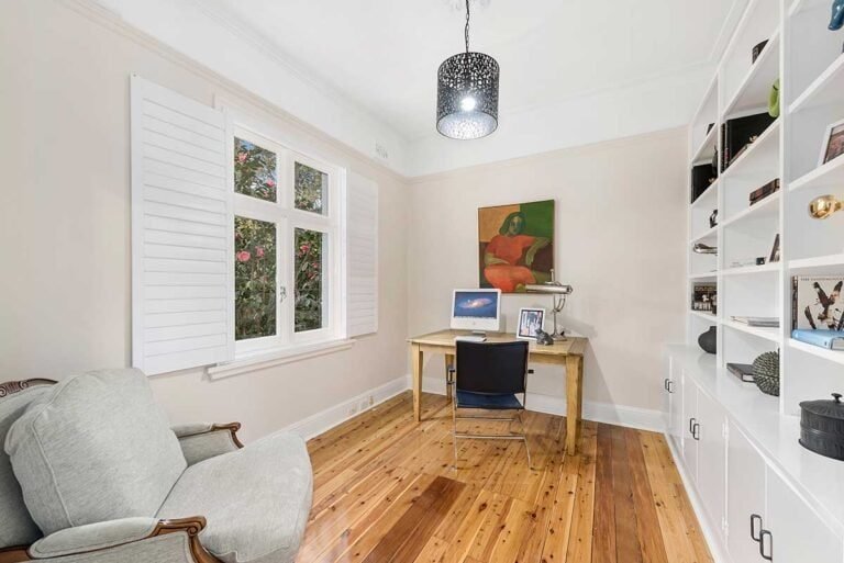 Sydney home real estate photo by Cozmocom