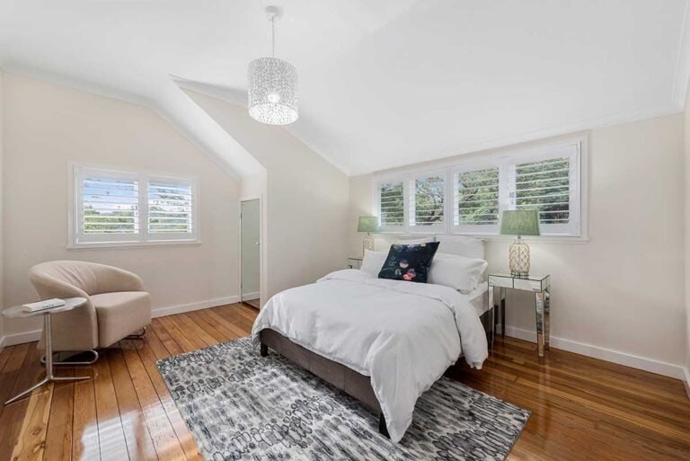 Sydney home real estate photo by Cozmocom