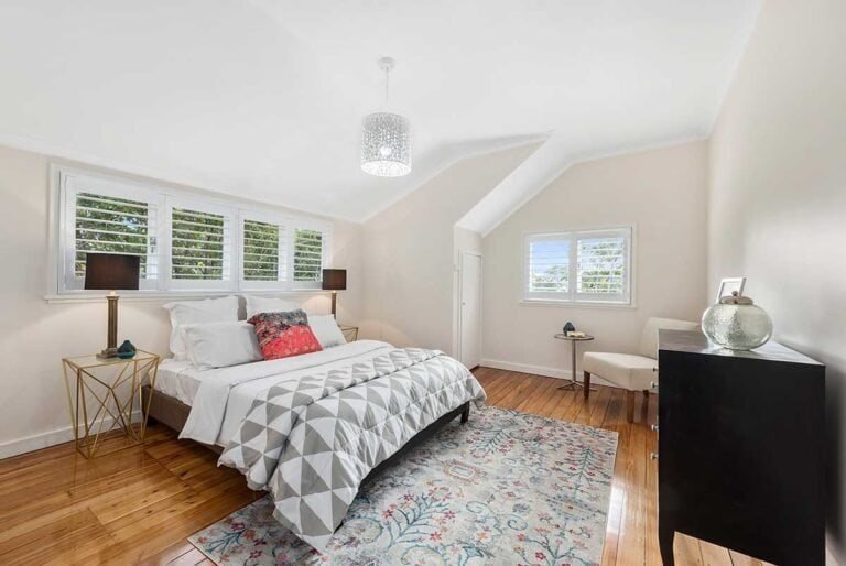 Sydney home real estate photo by Cozmocom