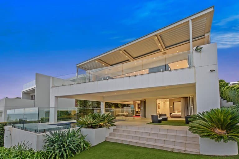 real estate photography in Sydney by Cozmocom