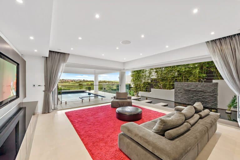Sydney property real estate photography by Cozmocom