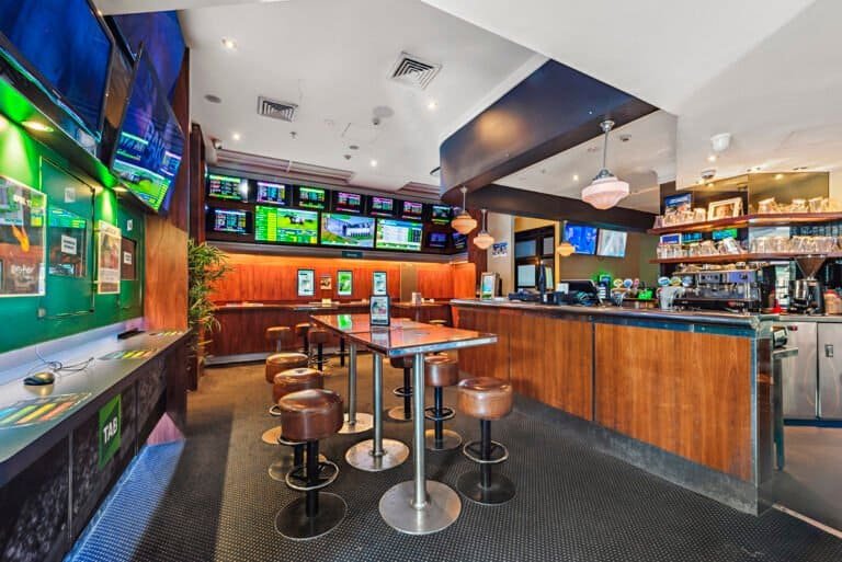 Hotel real estate photography in Sydney by Cozmocom