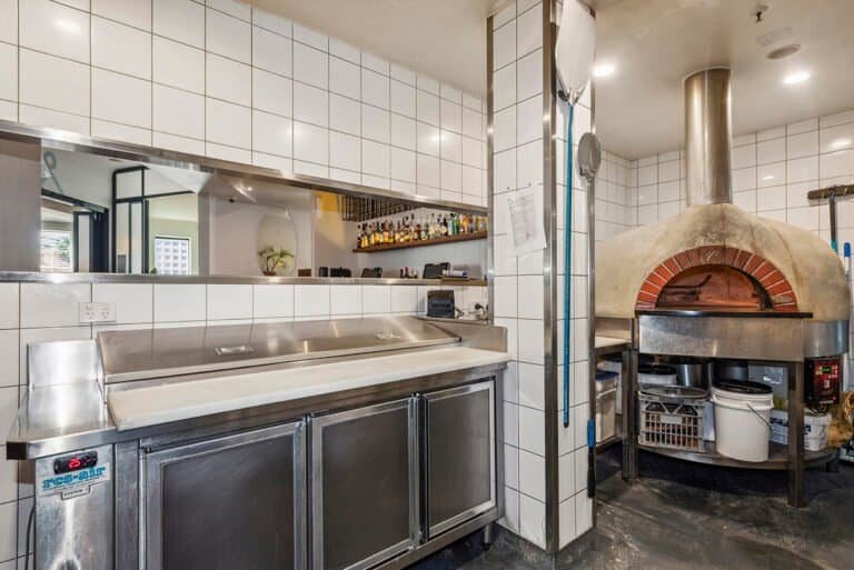 Hotel real estate photography in Sydney by Cozmocom